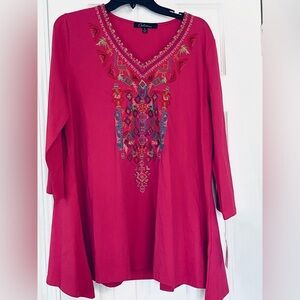 Calessa Embroidered medium pink Tunic w/handkerchief bottom. V-Neck, long sleeve